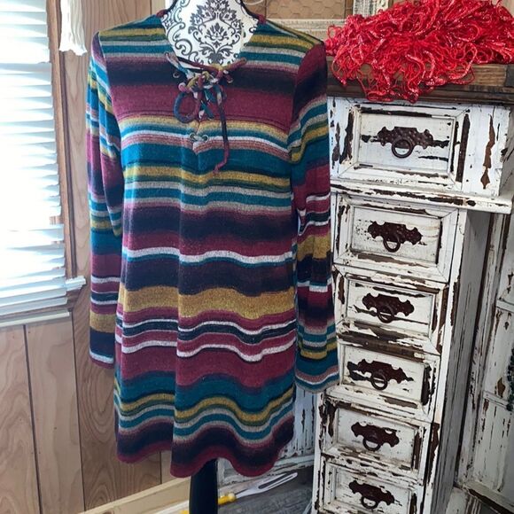 Lily pad Blouse  - Picture 1 of 5